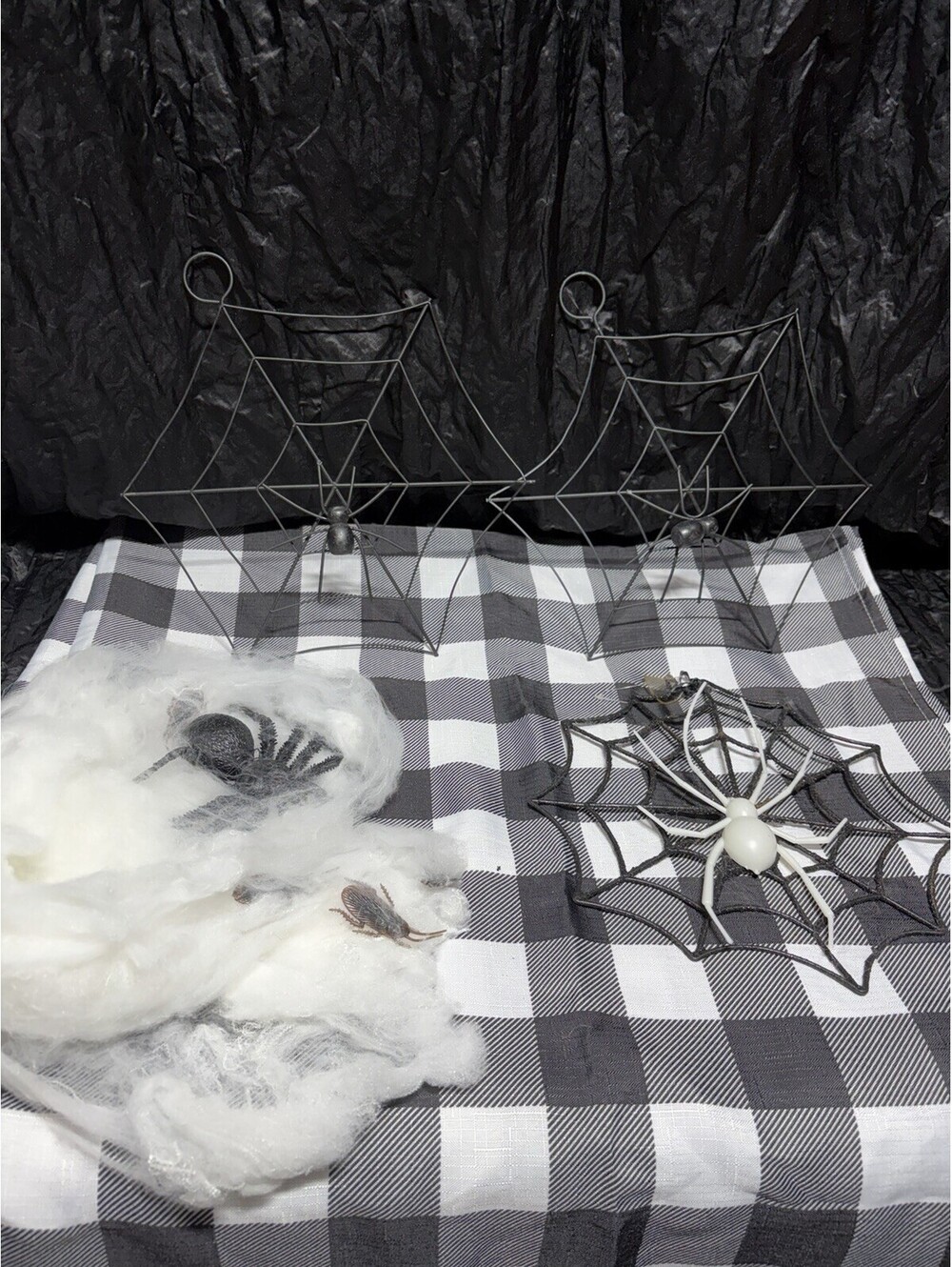 Lot Of Halloween Spiders With Web Decor